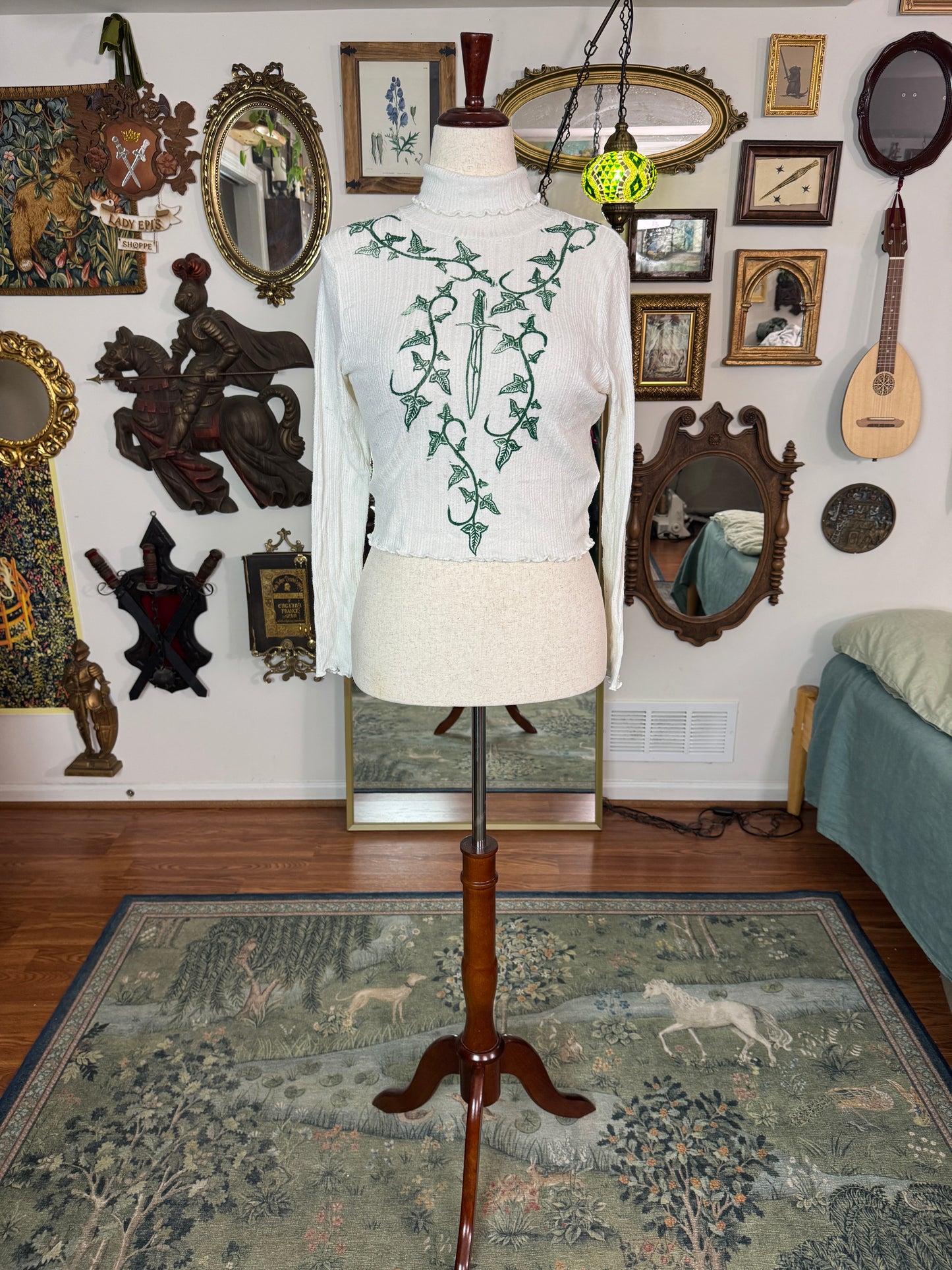 Halfling's Courage Top