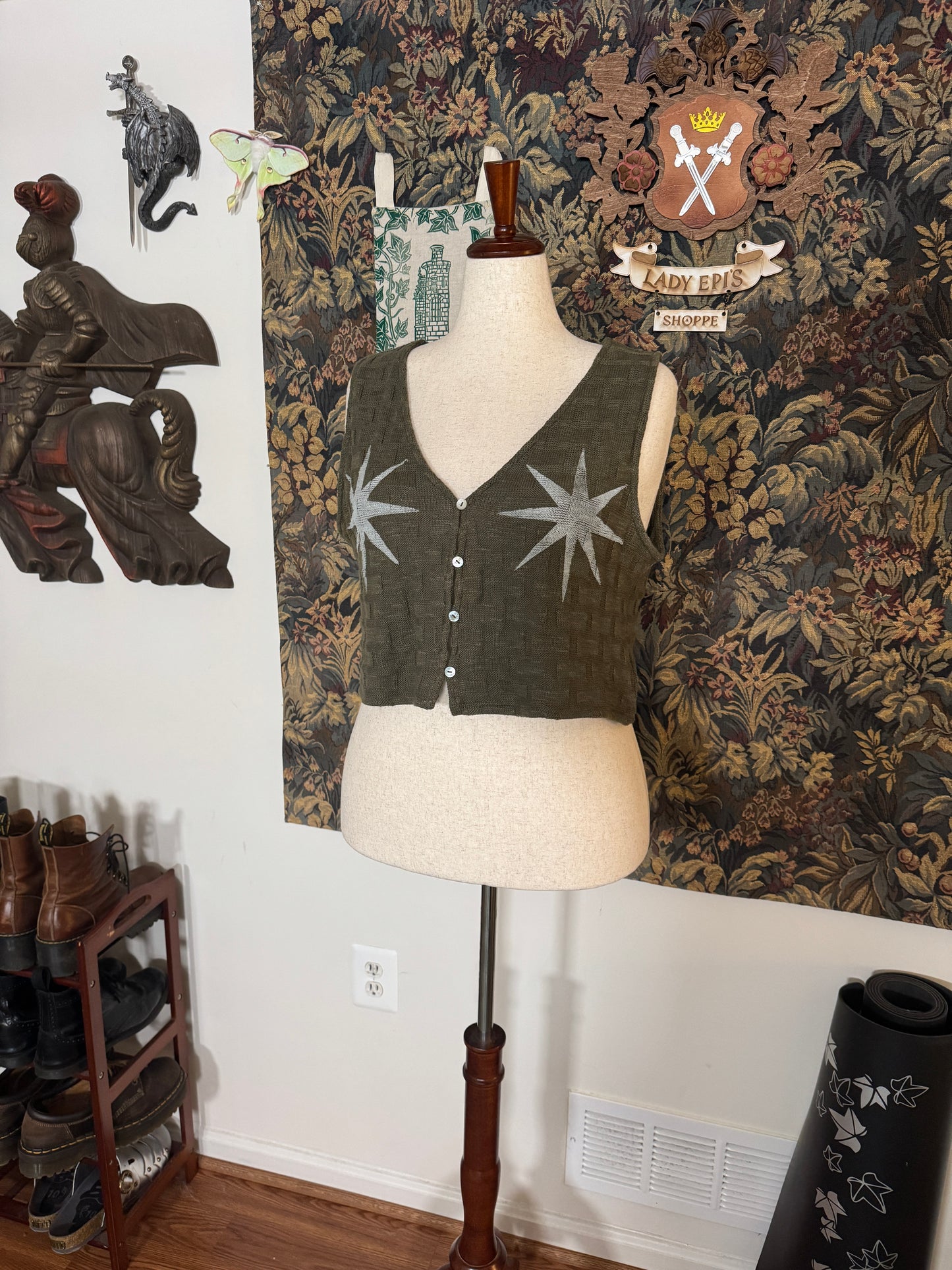 Weirdeival Crop Vest