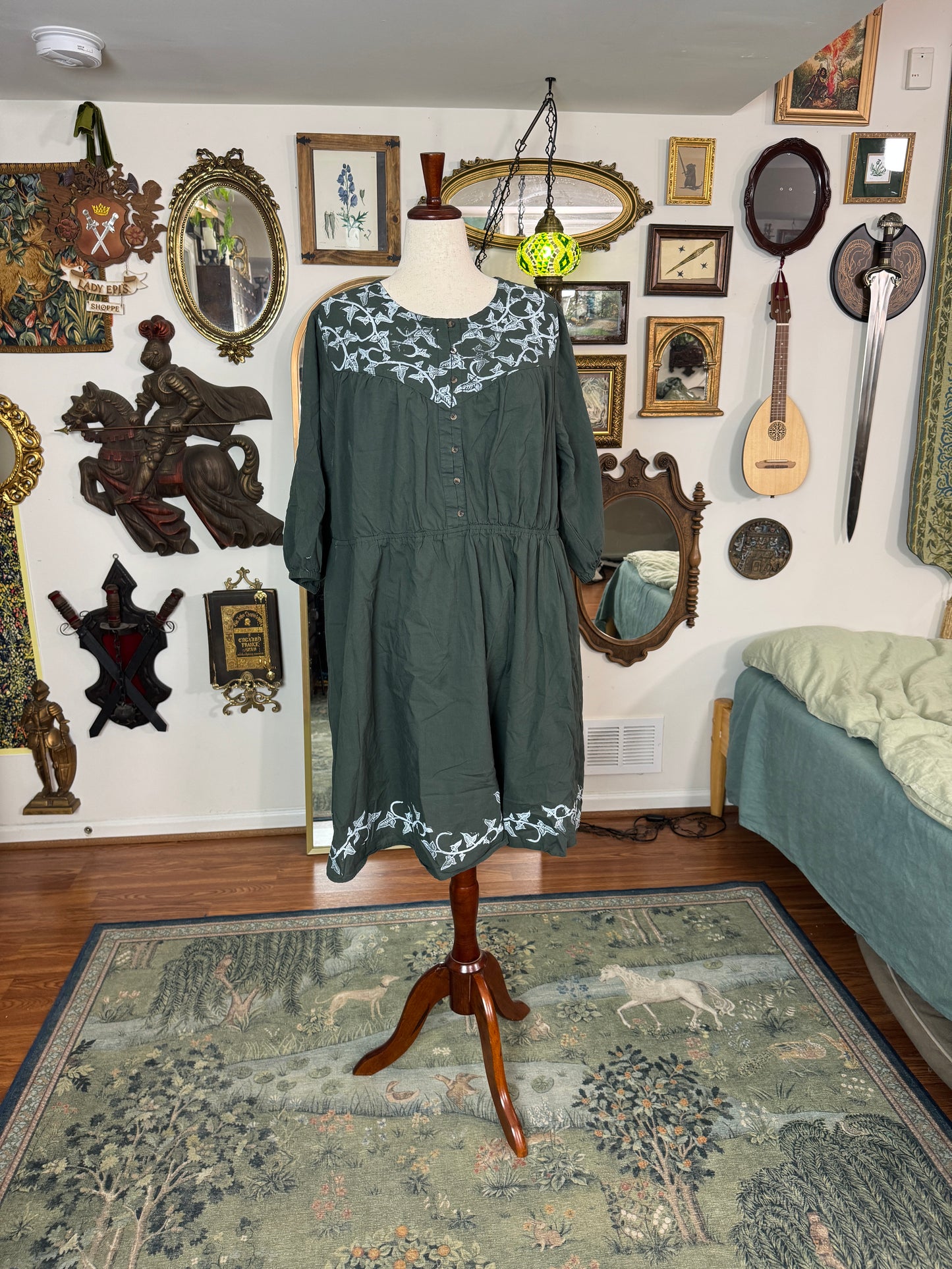 Halfling's Courage Dress