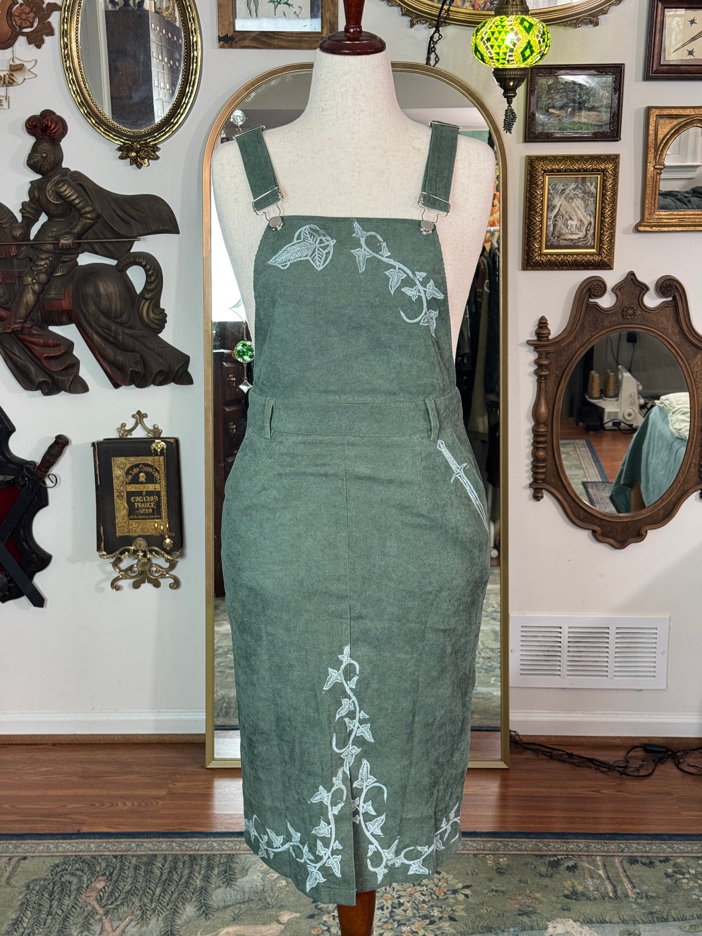 Halfling's Courage Overall Dress